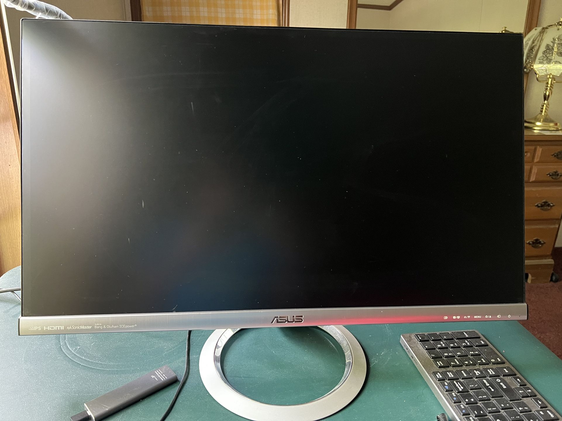 ASUS 27” FHD Monitor 