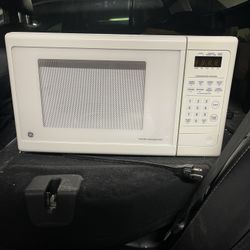 GE microwave 