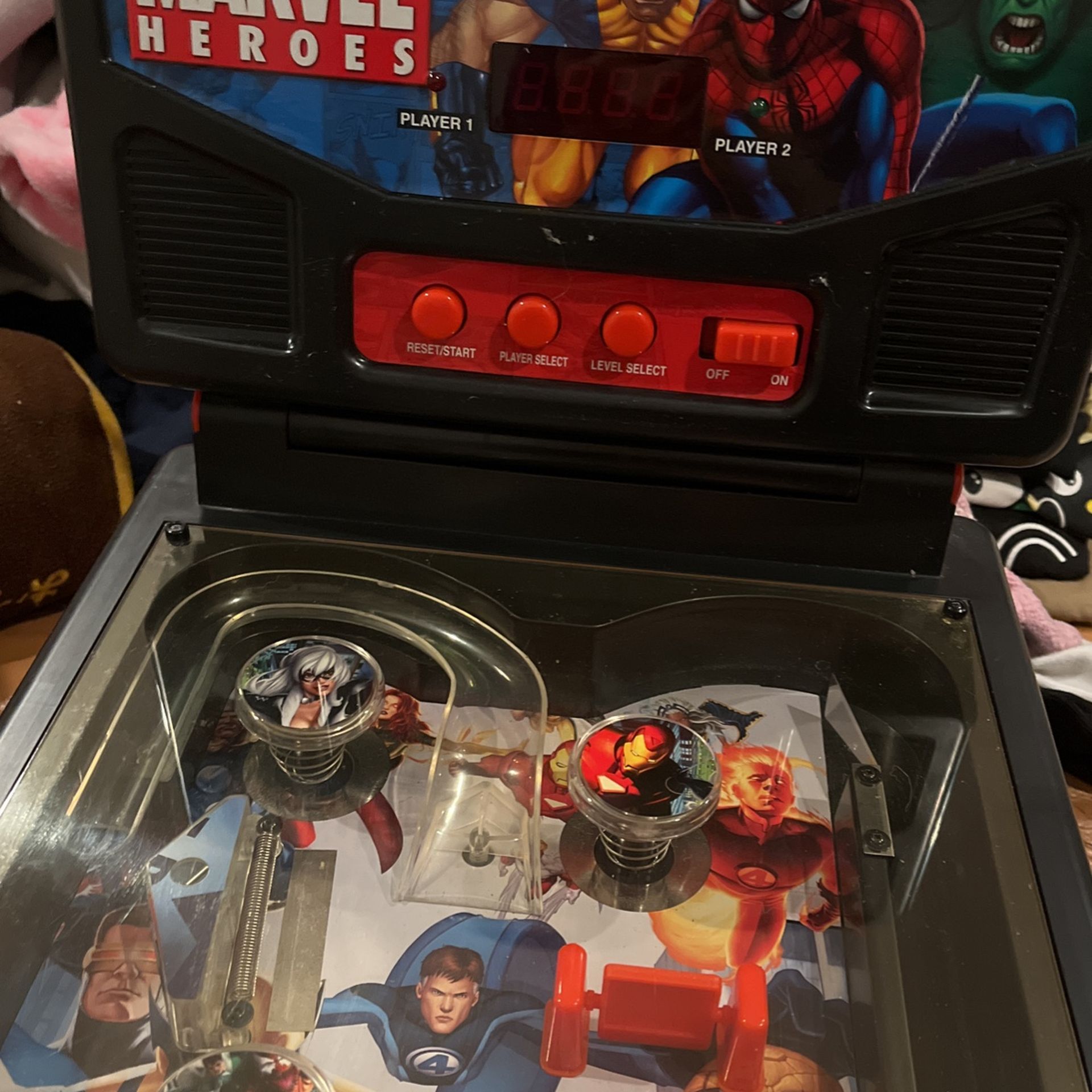 Marvel Heroes Pinball Machine (used)