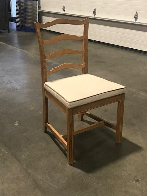 Blonde Wood Chairs Set Of 6 $60