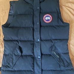 canada goose vest size m