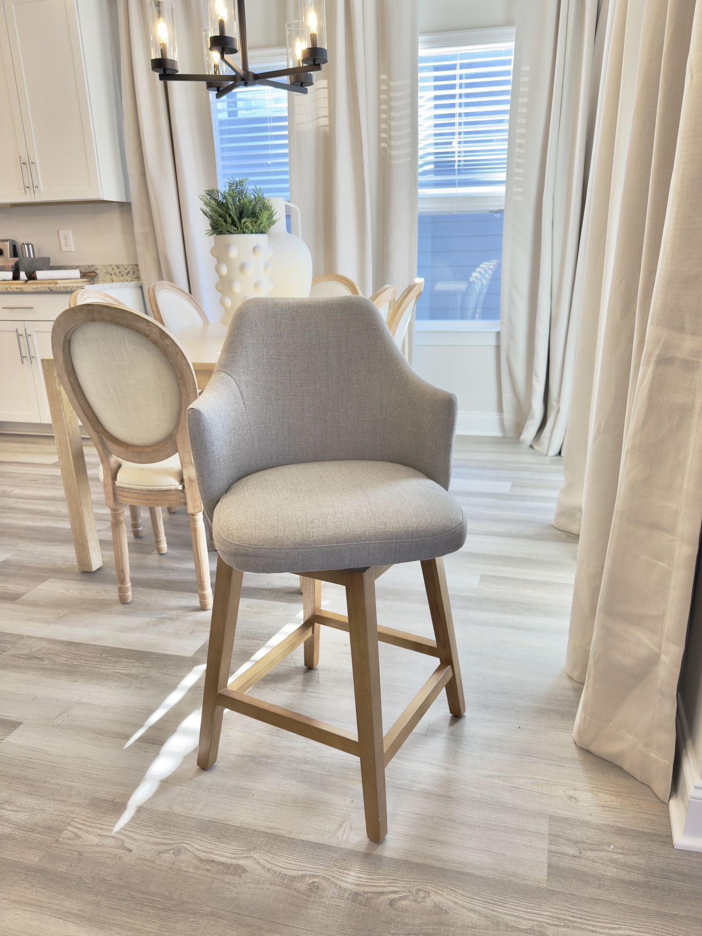 Swivel Counter Height Barstool
