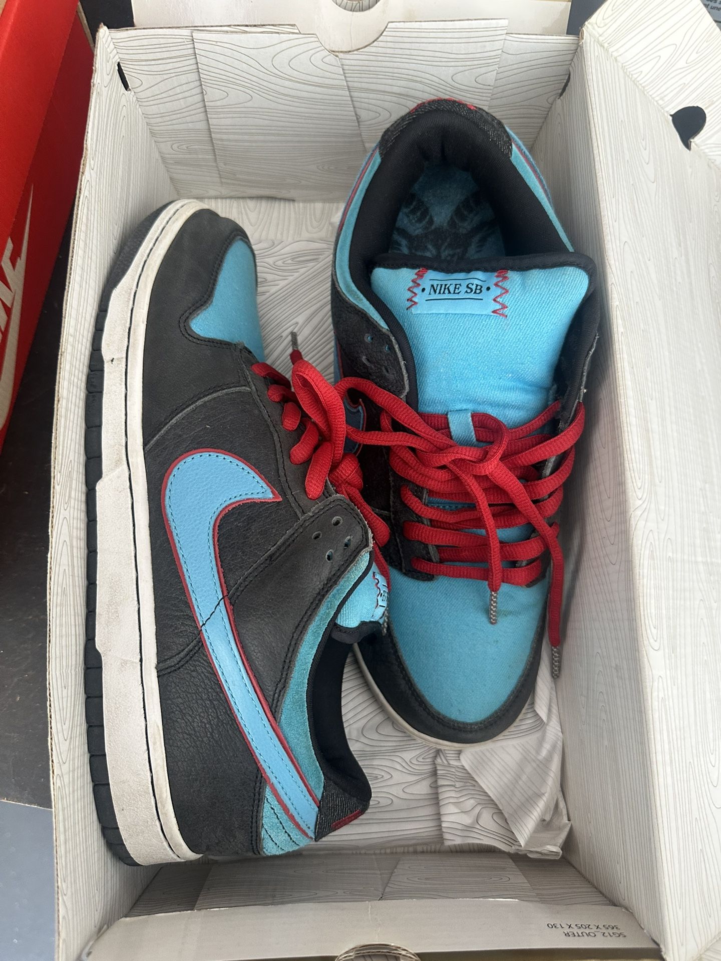 Nike SB “Angels and Demons” Size 12