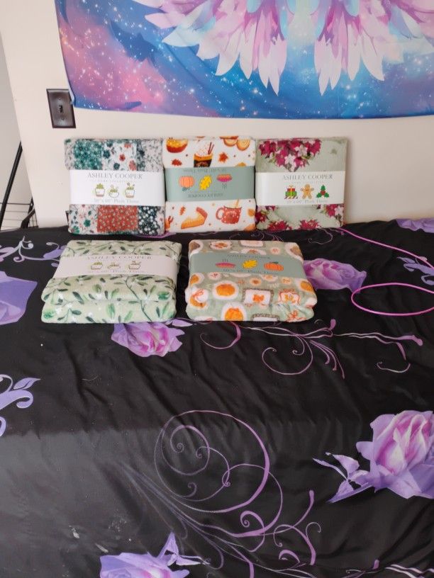 5 Ashley Copper Holiday Throw 