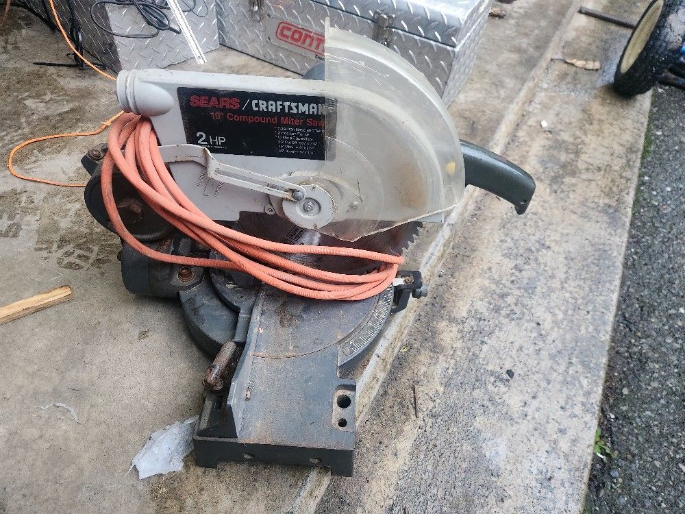 SEARS/CRAFTSMAN
10" Compound Miter Saw