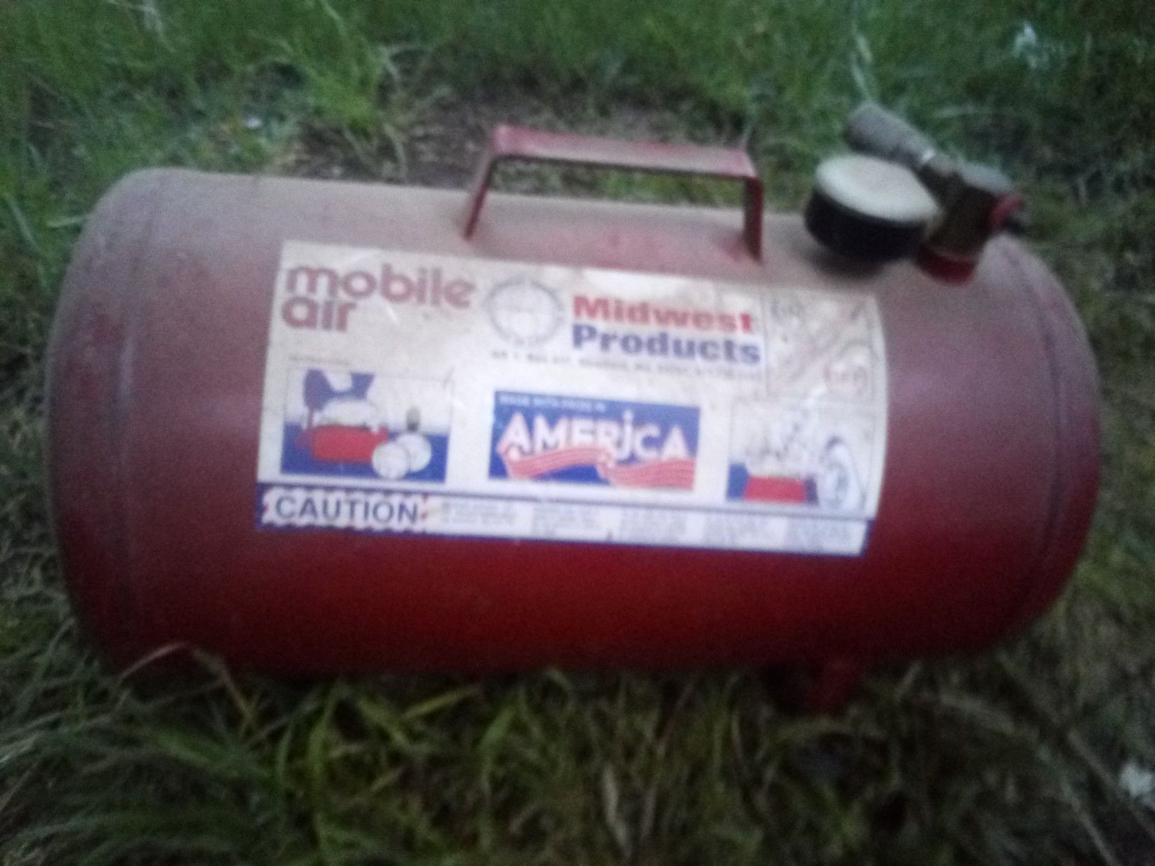 Portable air tank