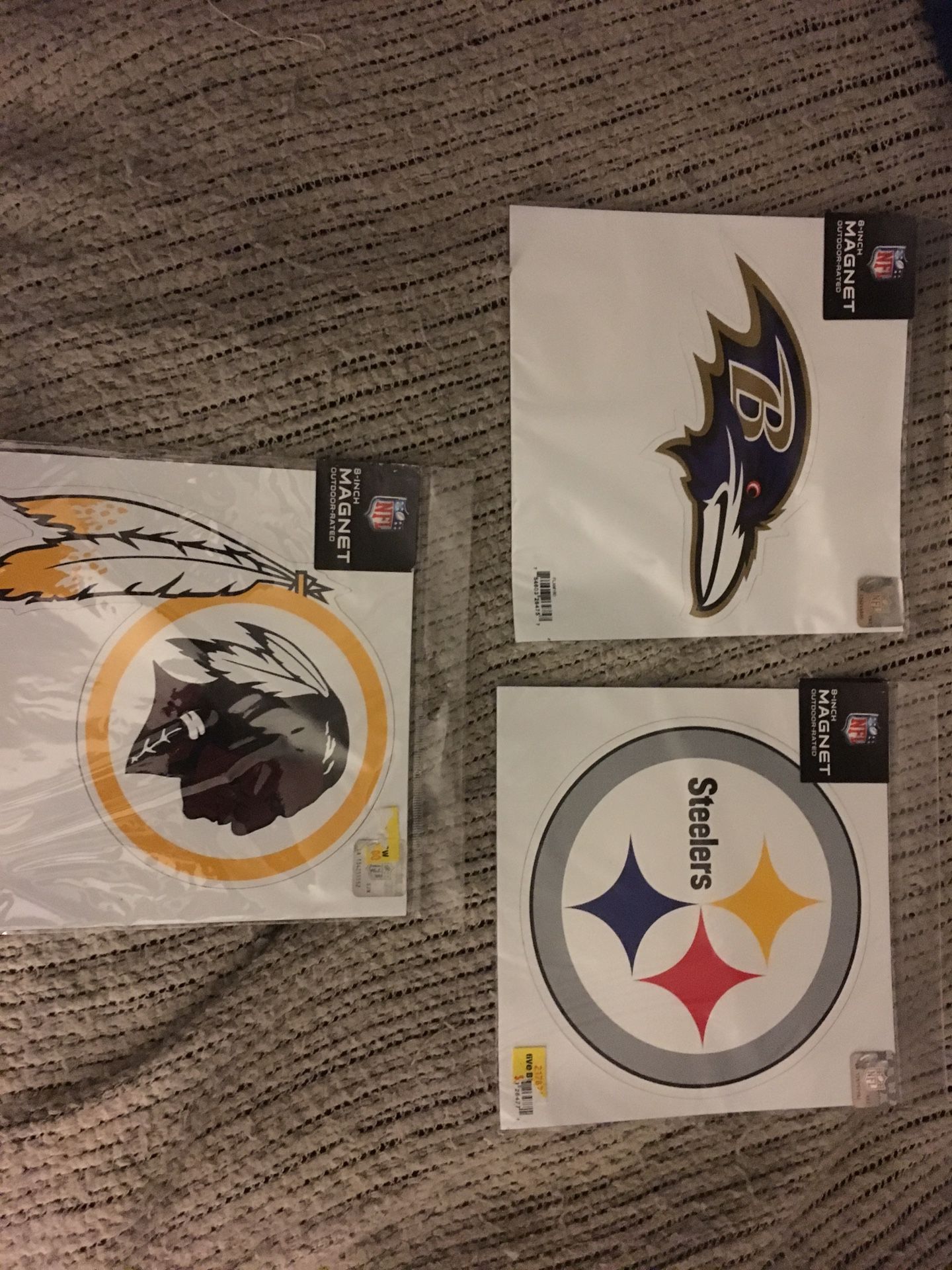 New large NFL MAGNETS 5$ each FIRM