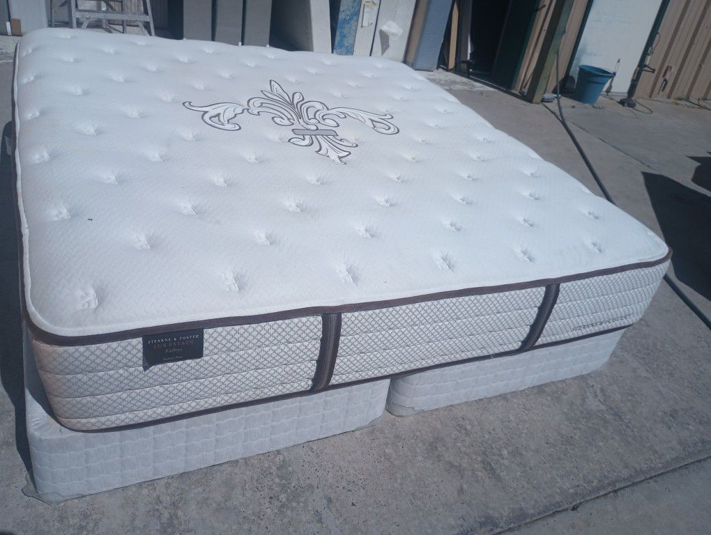 Stearns And Foster King Mattress And Box Spring 