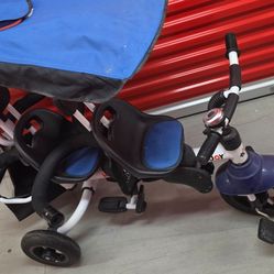 Tricycle for twins or 2 kids