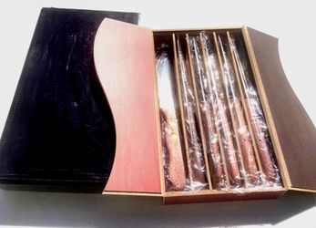 New GSR 6-piece Steak Knife Set in box