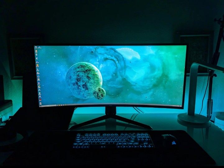 LG Monitor