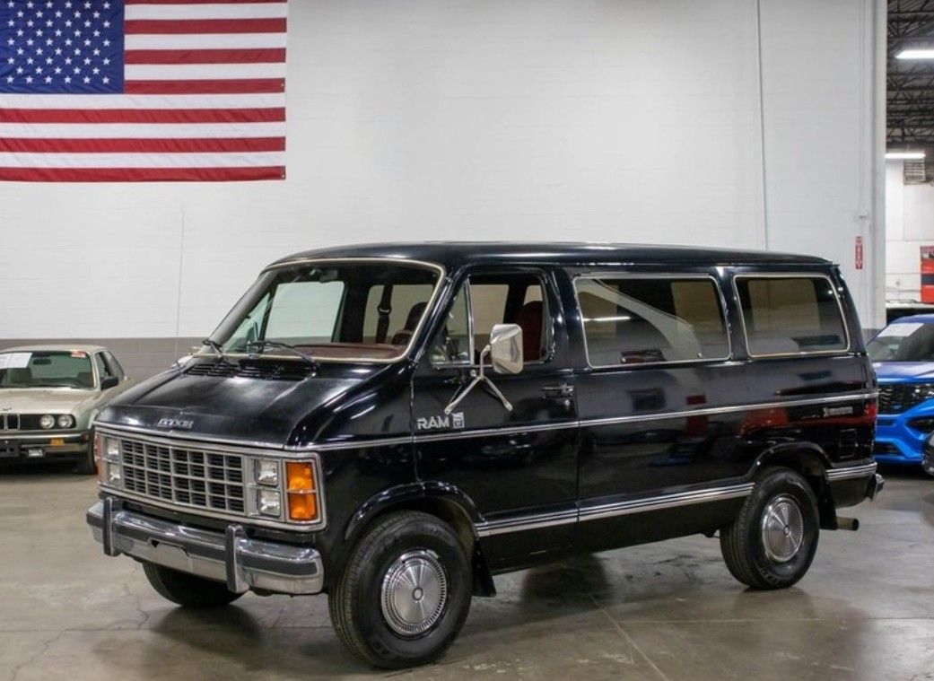 1984 Dodge Ram Van