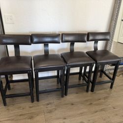 4 Counter Height Stools 