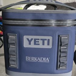 Yeti Hopper Flip 8 Soft Cooler