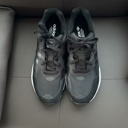 Mens Adidas Size 11