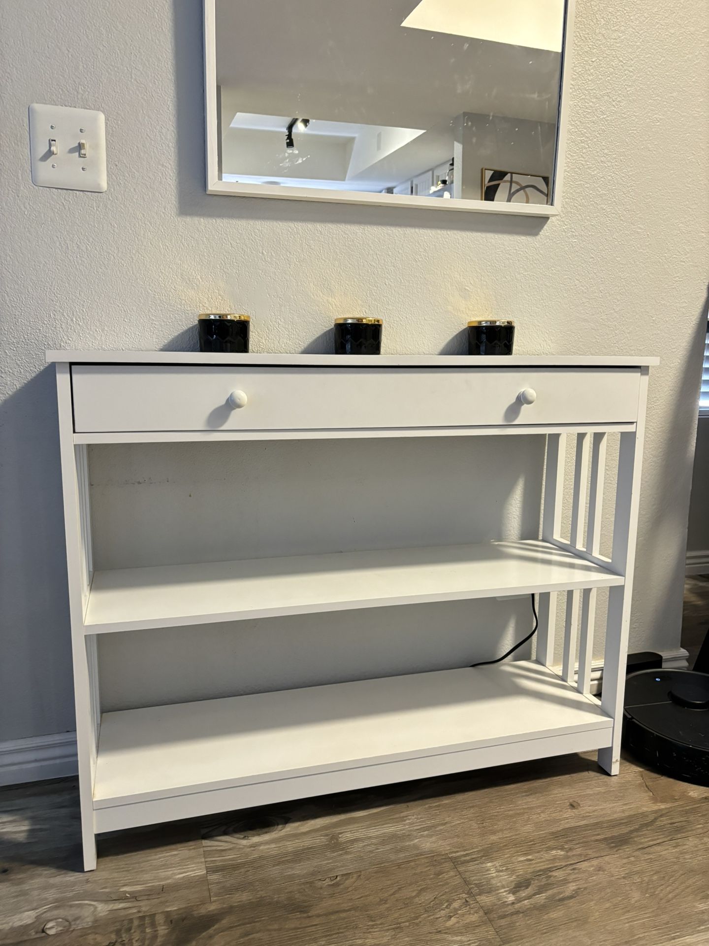 Drawer Console / Entry Table