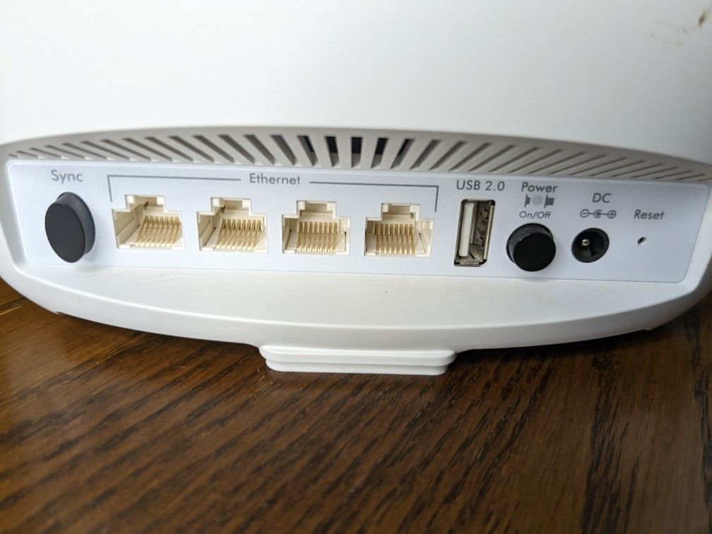 Orbi Netgear Router RBR50 Satelite Wi-Fi Extender System