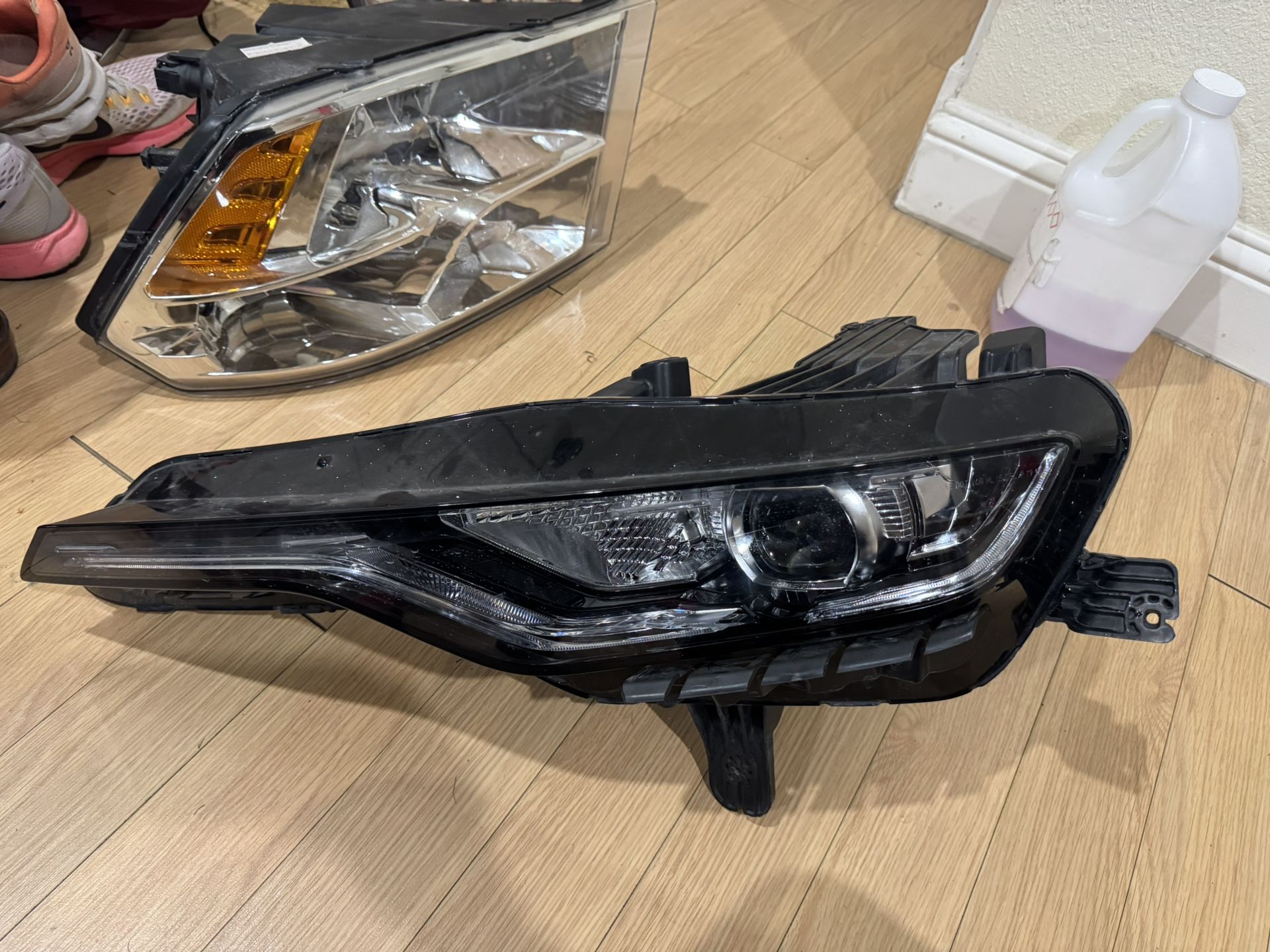 2019-2024 chevrolet camaro ss headlight 