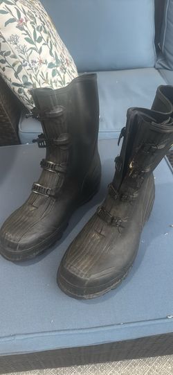 Lacrosse rubber boots