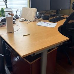 Free Desk