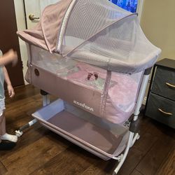 Momfann Bassinet 
