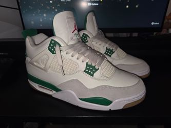Nike Jordan 4 SB  size 11