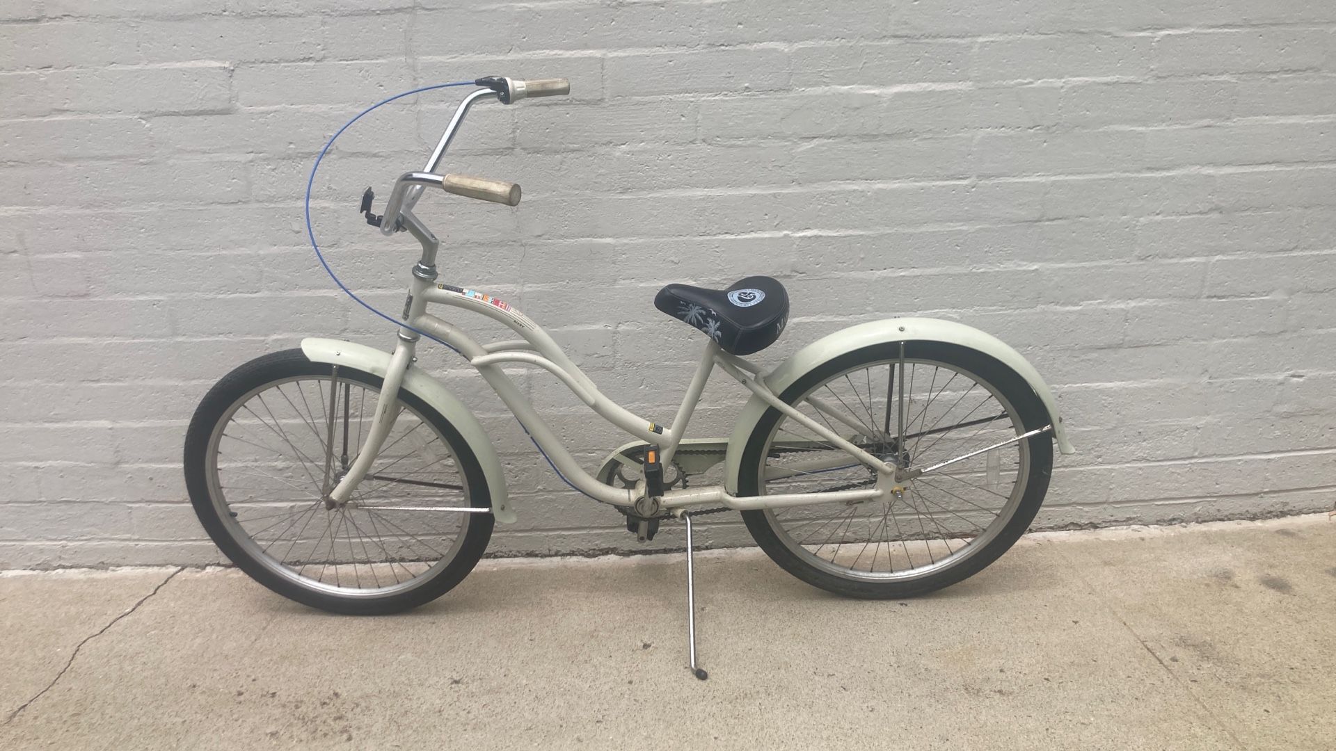 “Felt” (Bixby 3 Speed) (Beach Cruiser) La Jolla