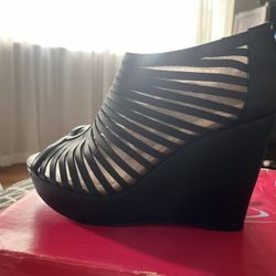 Wide Foot Friendly Wedges