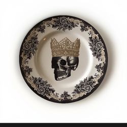 Royal Stafford Skull Crown King Dinner Plate 