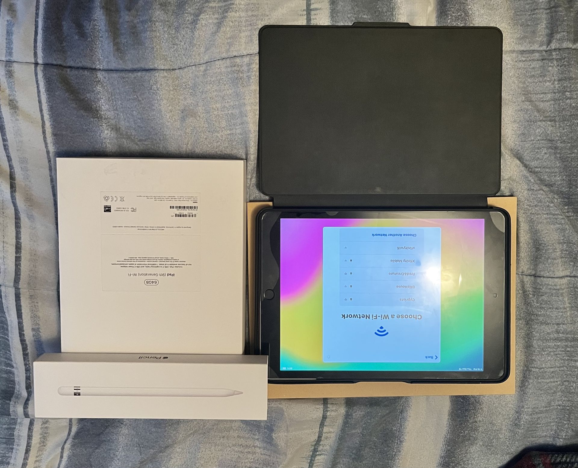ipad (9th generation 2022) 64gb WiFi w/ pencil