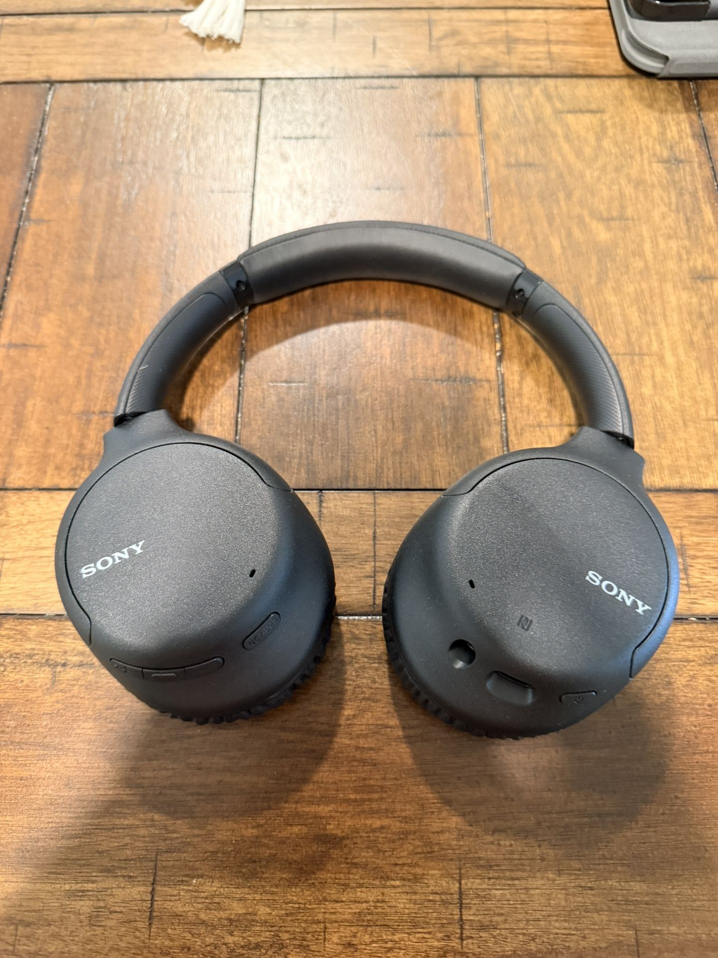 Sony WHCH710N Headphones