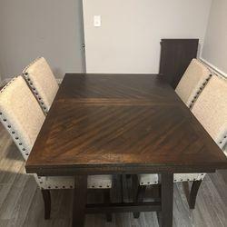 Dining Table Set 