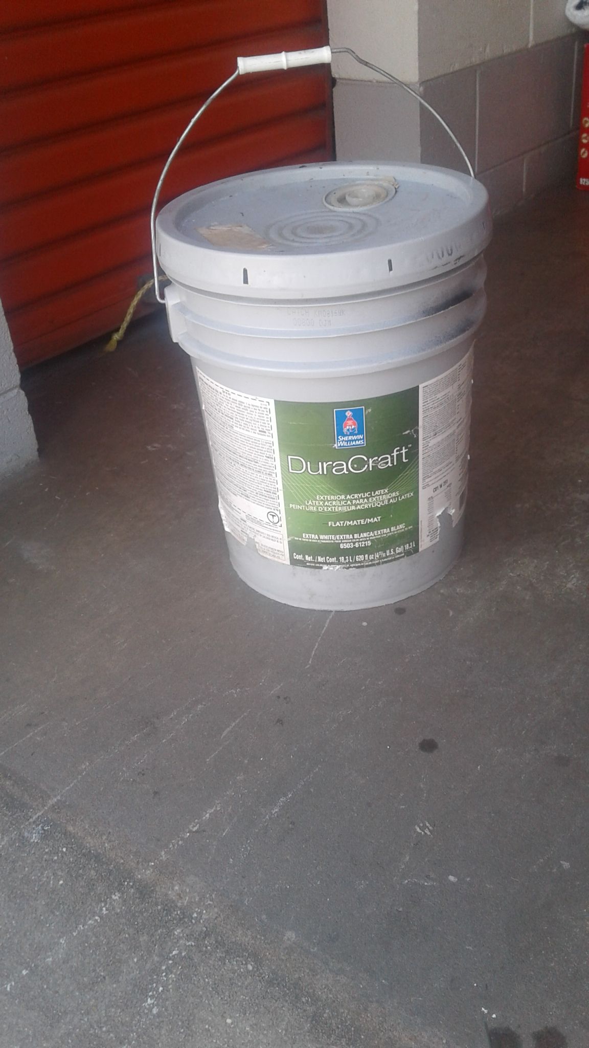 5 gallons Sherwin Williams Duracraft exterior latex paint