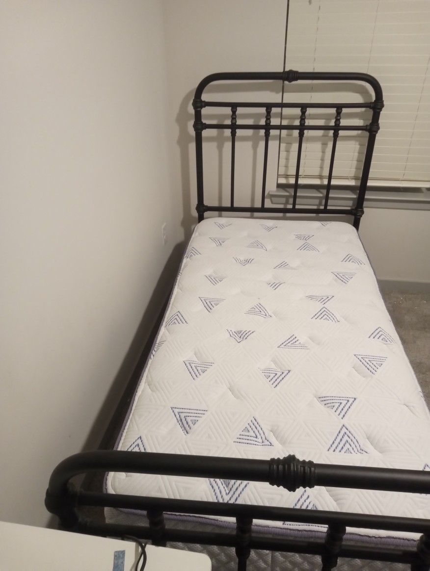 Twin Bed Set 