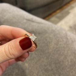 Gold Diamond Ring