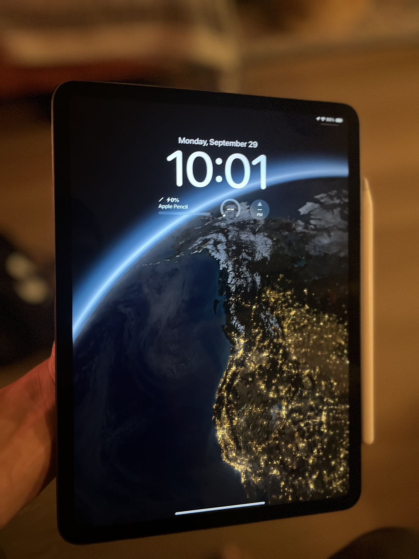 Grey iPad Pro 3rd Gen 128gb w/ Apple Pencil