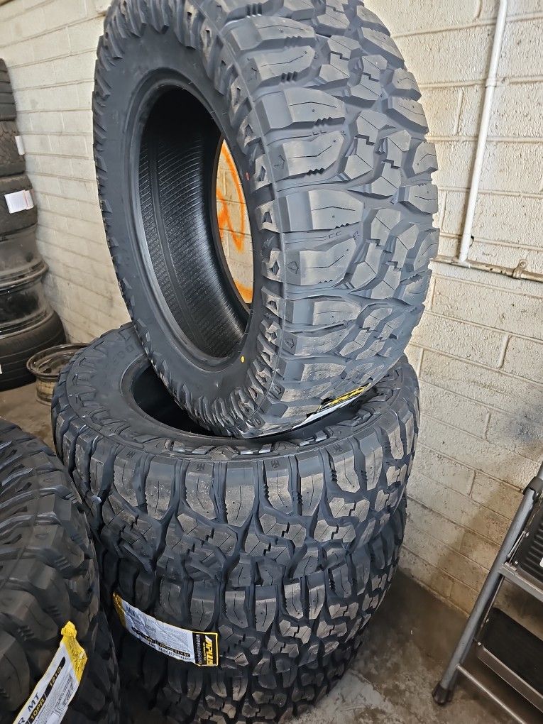 New Set Of Tires Aplud Mud Terrain 35 1250 20 Lt