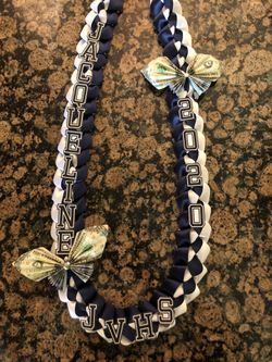 Graduation leis
