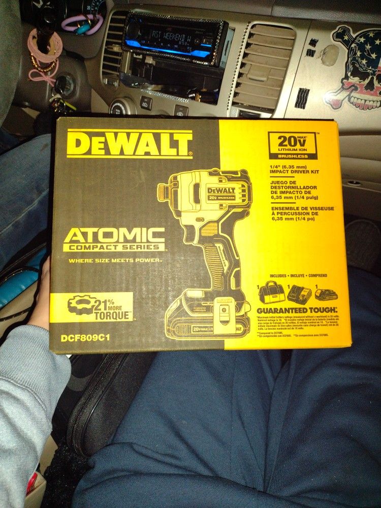 DeWalt 1/4" Impact Driver Kit