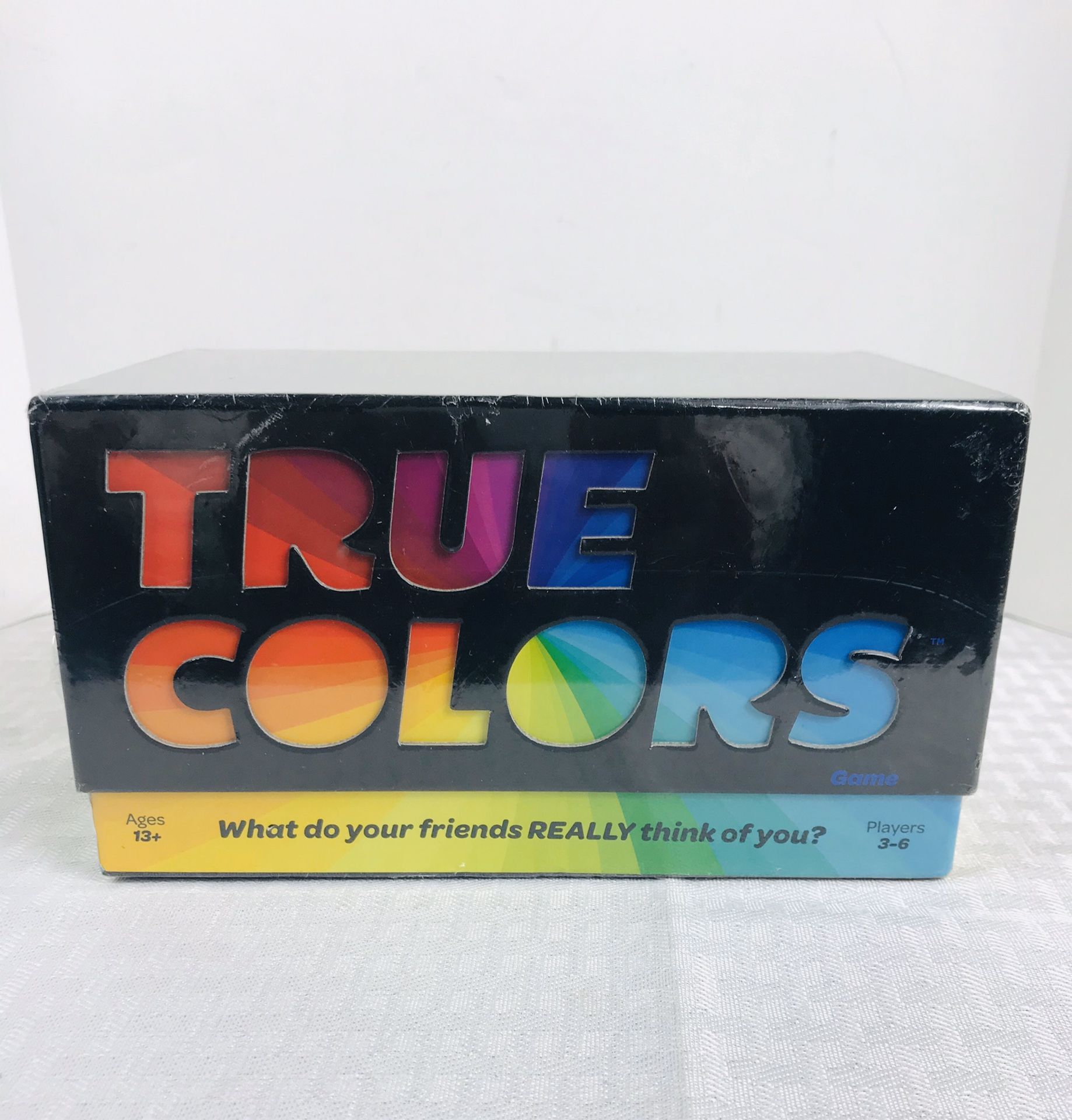 2018 Milton-Bradley TRUE COLORS Adult Game