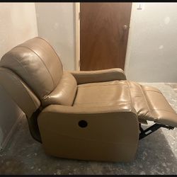 Recliner / LEATHER / Electric 