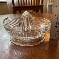 Vintage Clear Glass Reamer Juicer 