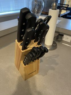 Fabreware Knife Set -$2