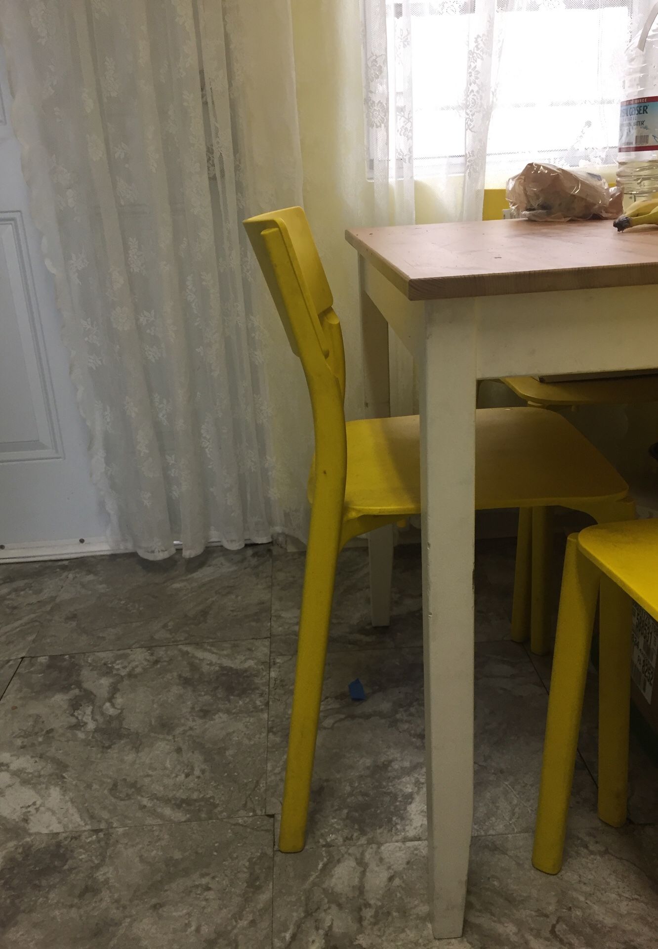 IKEA small dining table 30"/30"/30"