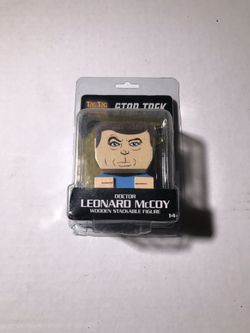 Tiki tiki totem -Star Trek doctor Leonard McCoy
