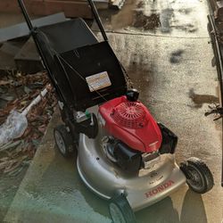 Honda 3-1 Self Propelled Mower