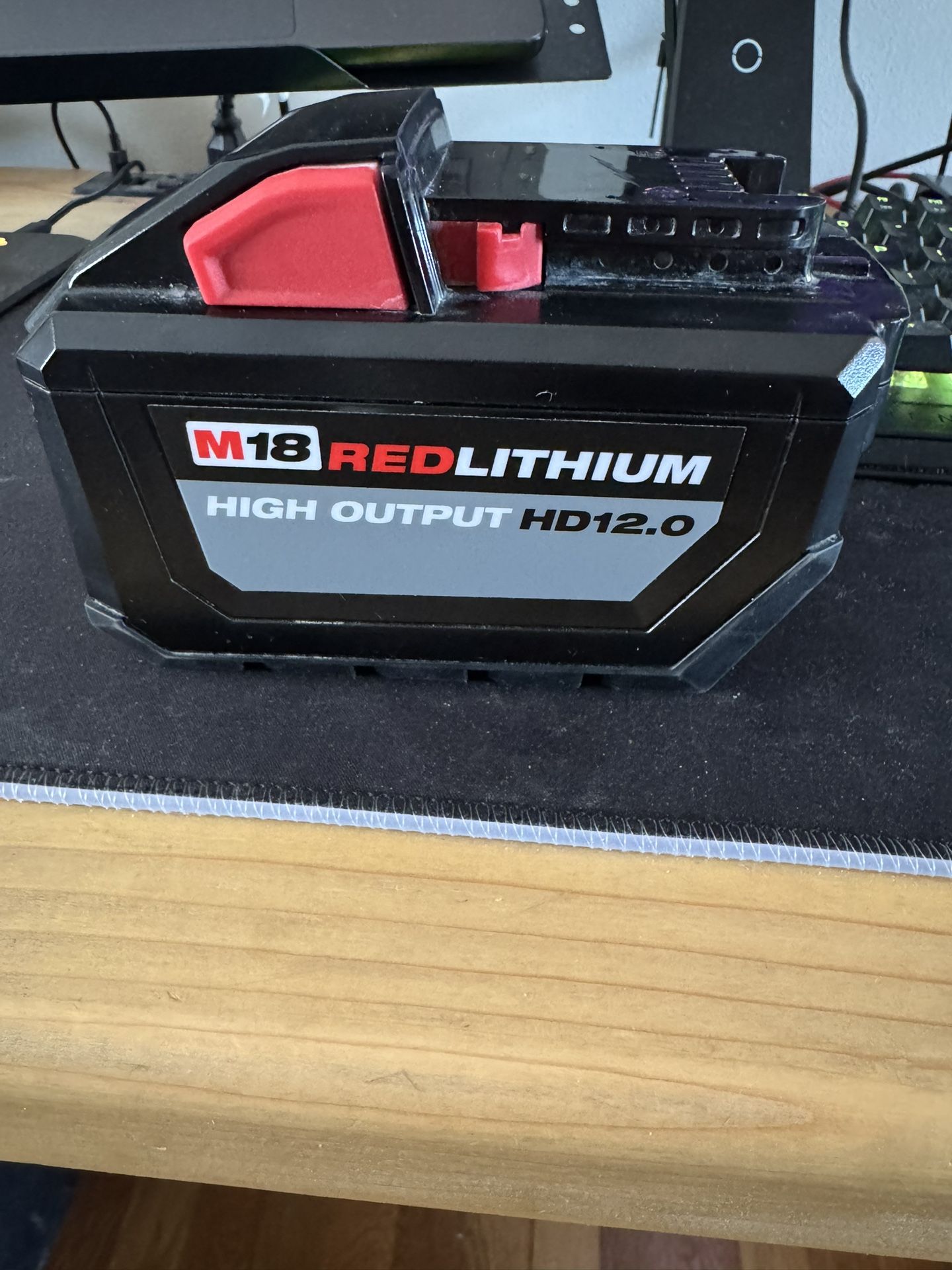 Like New Milwaukee 12ah Battery
