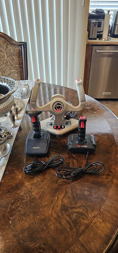 Retro Controllers Nes Nintendo Zoomer & Pc Quick Shot & Atari Quick Shot 2 Video Game Joystick Bundle / 1980s / Collectible / Memorabilia / Computer