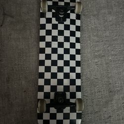 WhiteFang Skateboard