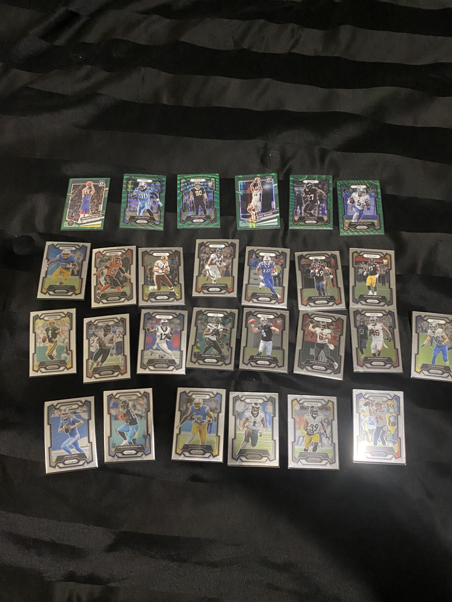 basketball and football cards read description